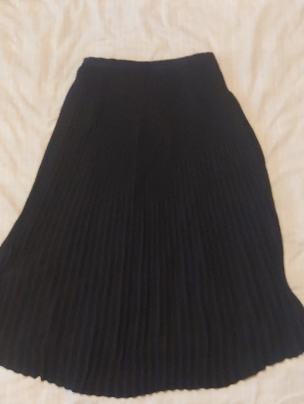 Babaton Black Pleated A-Line Midi Skirt Size M